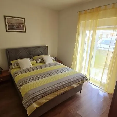 Apartment Lovmar