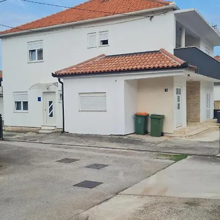Apartment Lovmar *