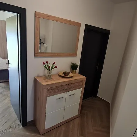 Lovmar Apartment *