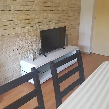 아파트 Lovmar 자다르